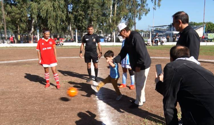 QUEDO INAUGURADO EL TORNEO DE FÚTBOL FEMENINO "ANA DANIELE"