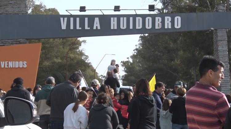 LA VIRGEN DE SAN NICOLAS LLEGO A LA COMUNIDAD Y SE PREPARA PARA LA MISIÓN RURAL