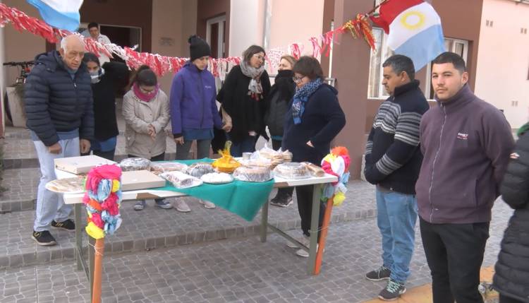 FERIA DE PLATOS DEL TALLER PROTEGIDO MI LUGAR