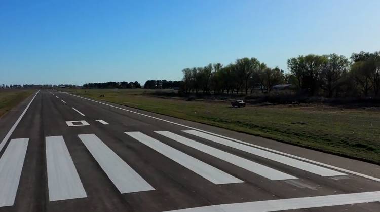 PAVIMENTACIÓN PISTA AEROCLUB HUINCA RENANCÓ: "ESTO ES UN AVANCE MUY IMPORTANTE PARA EL ROCA"