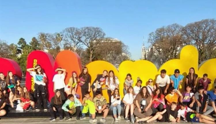 EL GRUPO DE LA PASTORAL DE JÓVENES VIAJÓ A UN ENCUENTRO EN MENDOZA