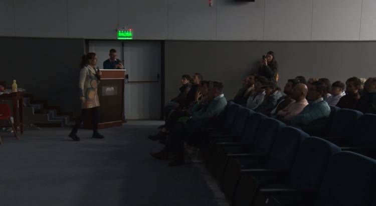CHARLA SOBRE RECICLADO Y LA IMPORTANCIA DE LA ECONOMÍA CIRCULAR