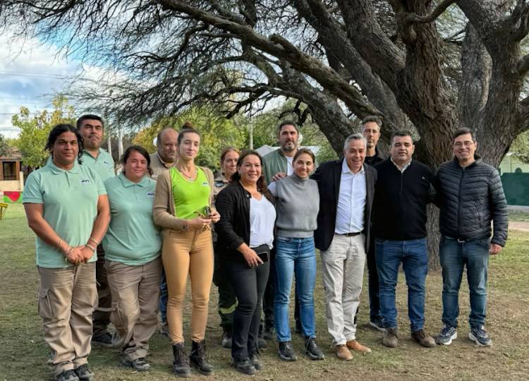 VISITA DE LA MINISTRA DE AMBIENTE VICTORIA FLORES