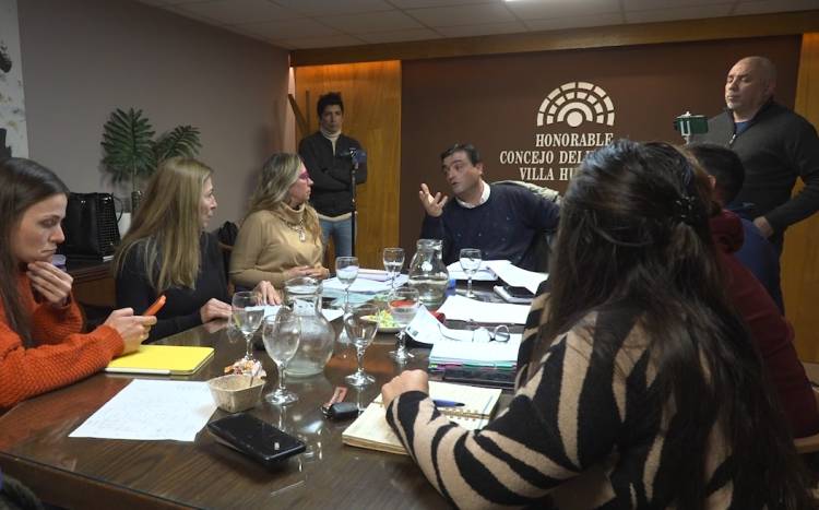 TRATAMIENTO Y APROBACIÓN DE 8 DIFERENTES ORDENANZAS EN EL HCD
