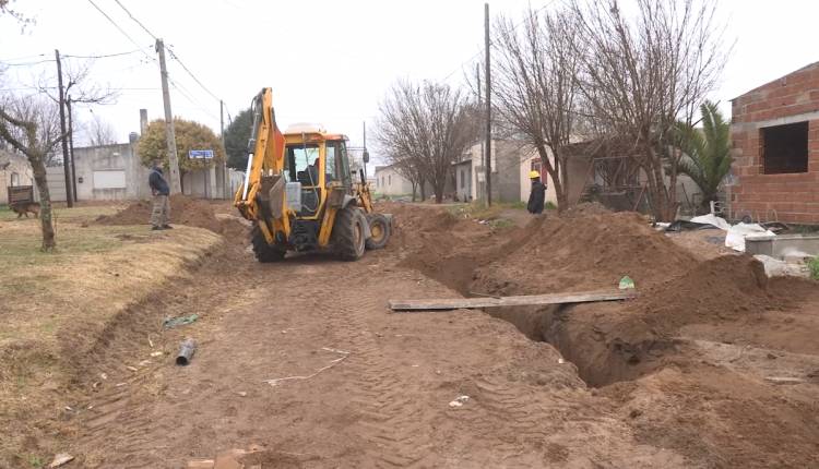 CAMBIO DE CAÑERIAS DEL SERVICIO DE AGUA PARA CAÑADA CHICA