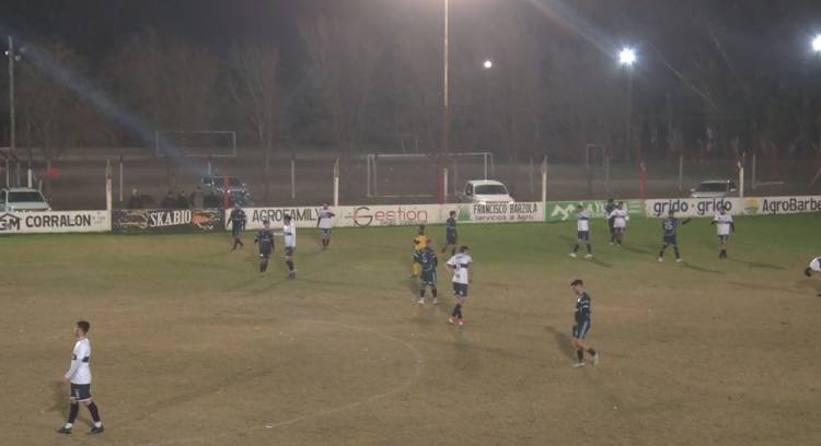 DURA DERROTA PARA EL SELECCIONADO DE LA LIGA ROCA