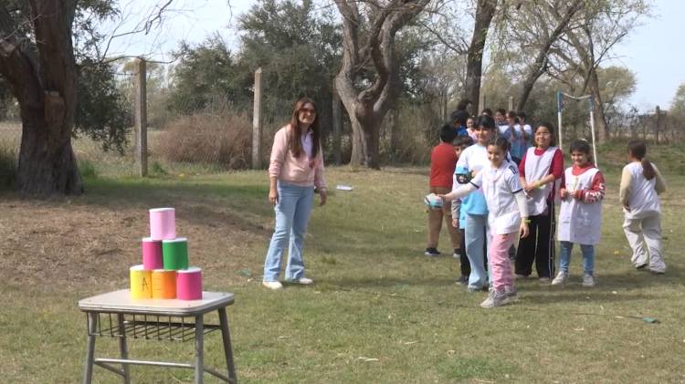 UN AÑO MÁS DE JUEGOS COOPERATIVOS EN LA BERNARDINO